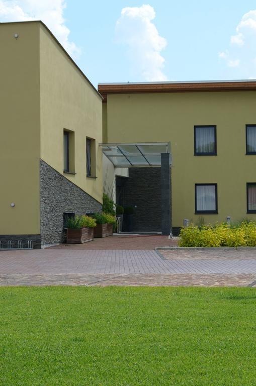 Hotel Predium Verebély Kültér fotó