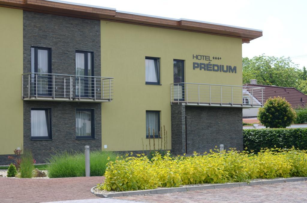 Hotel Predium Verebély Kültér fotó