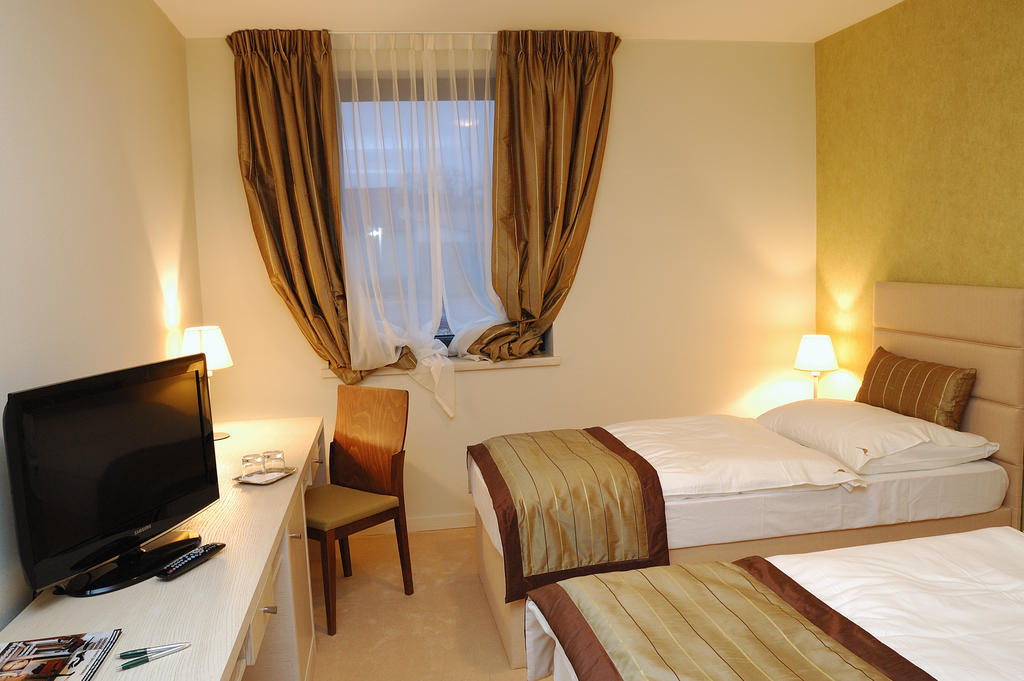 Hotel Predium Verebély Szoba fotó