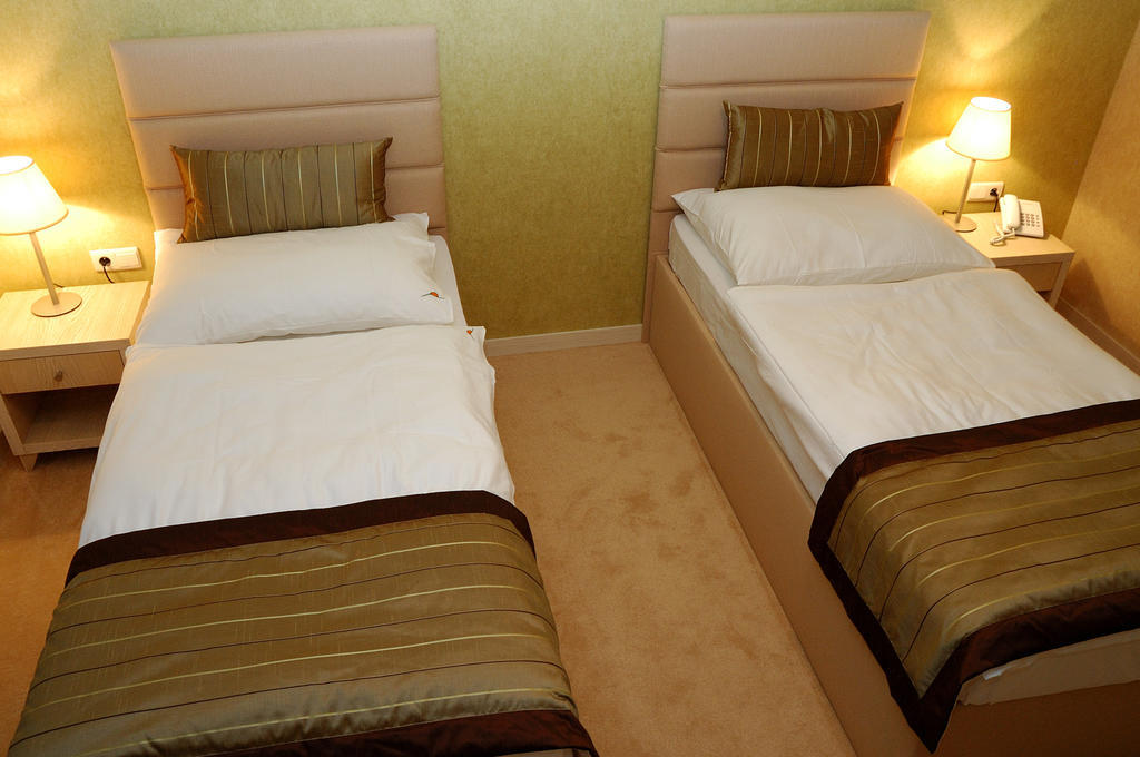 Hotel Predium Verebély Szoba fotó